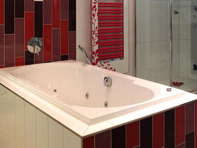 Wannen und Whirlpools